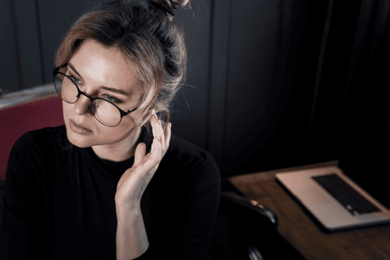 Почему вам звонят