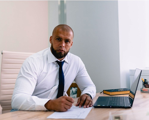 Денис Яуров