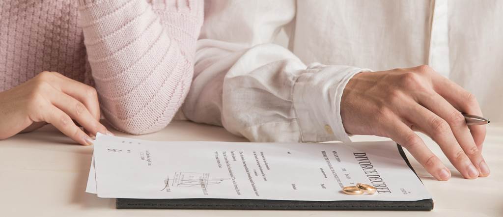 Долг по алиментам: кто виноват и что делать