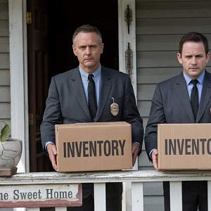 Могут ли приставы забрать имущество: что можно и нельзя арестовать