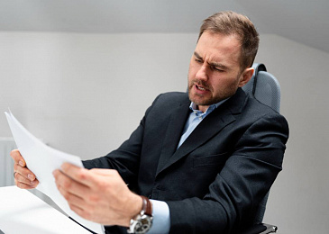 Компании-«раздолжнители»: как они работают и стоит ли связываться