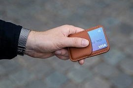Дебетовая и кредитная карты: особенности и отличия  – статья от ФЦБ