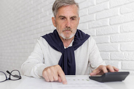 Могут ли приставы арестовать пенсию и почему Могут ли приставы арестовать пенсию и почему